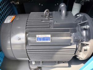 Máy nén khí biến tần vĩnh từ HD-VPM37 là dòng máy nén khí trục vít công nghiệp sử dụng công nghệ biến tần kết hợp động cơ nam châm vĩnh cửu, giúp tối ưu hiệu suất và tiết kiệm điện năng vượt trội.